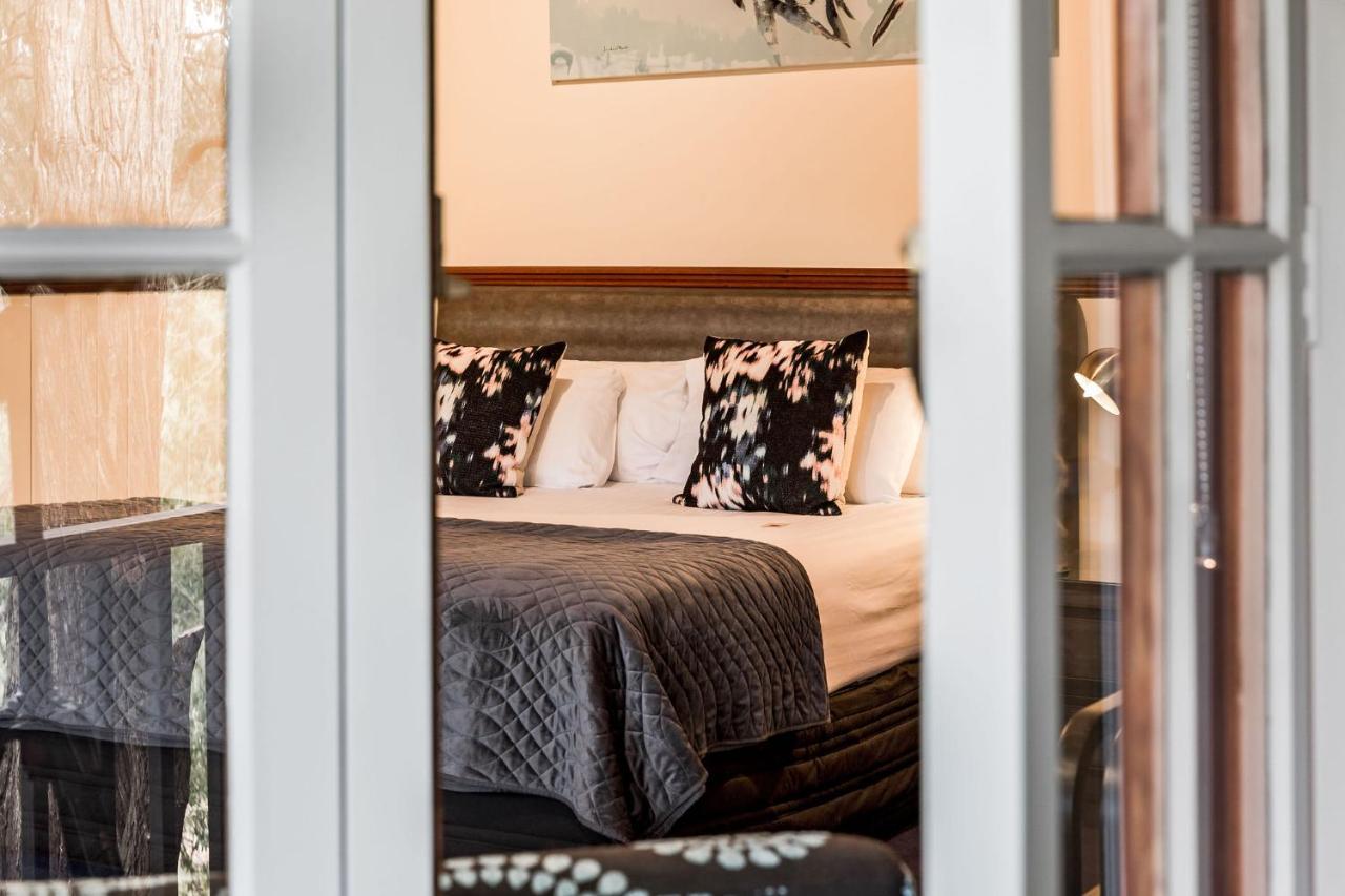 Lodge Retreat *